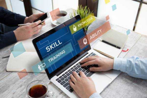 Online Course Certified Celebrity & Talent Manager